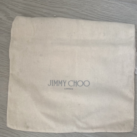 Black patent leather pumps with pointed toe - 2 inch heel - Picture 6 of 6